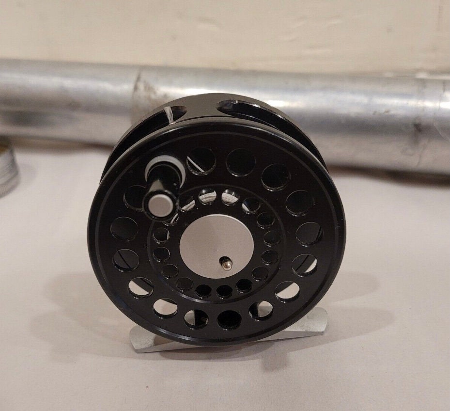 2 4 Weight Fly Reel 