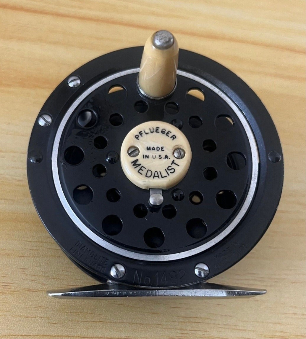 Pre-Owned Pflueger 1492 Medalist Fly Reel