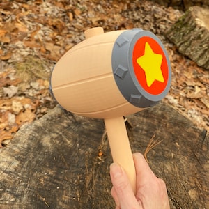 Handheld Version of King Dedede’s Iconic Hammer – 3D Printed Kirby Collectible for Display or Cosplay