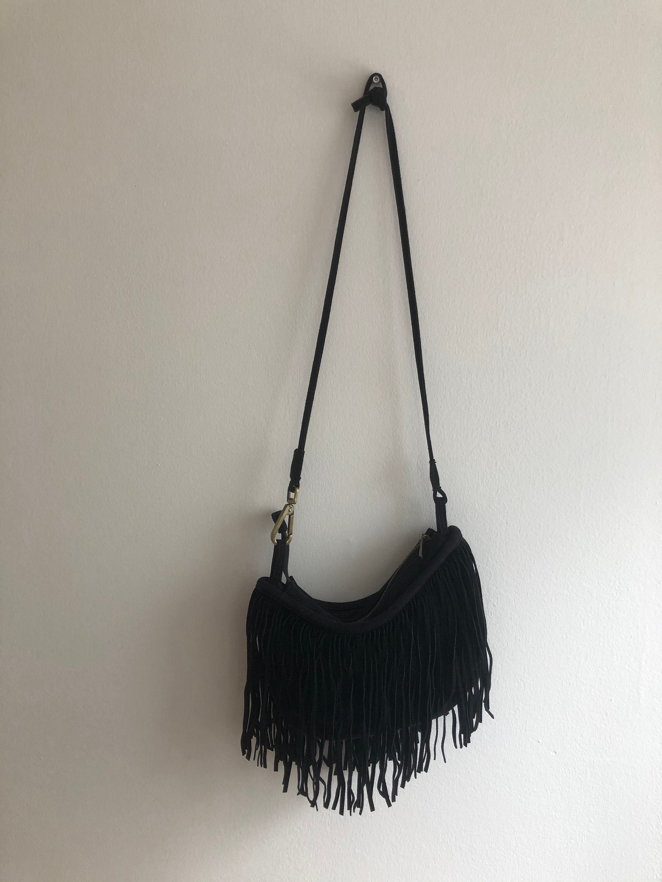 Asymmetrical Zipper Tassel Accent Cross Body Bag – Trendeology