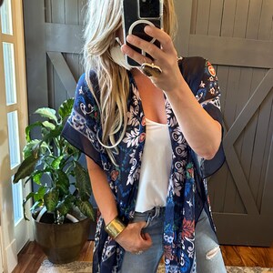 New Lavender Tribe Floral Navy Kimono Summer Cover-Up Top Beach Swim Wrap Shawl Western Boho Vintage Inspired ~ Women's Size Small to XL