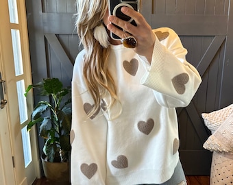 Nouveau écusson brodé coeur blanc pull col rond haut en tricot fait main Saint Valentin cadeau fête des mères femmes tailles moyen à TG