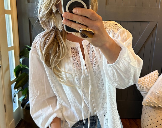 Umgee Lace Inset Puff Sleeve Boho Blouse