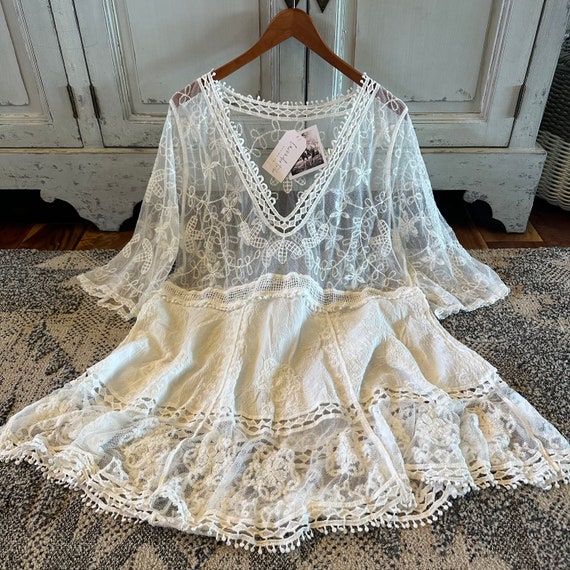 The Hailey White Crochet Lace Blouse by Lavender Tribe