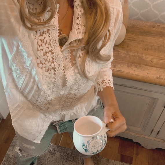 CHICO-WHITE-LACE-LONG-SLEEVE-