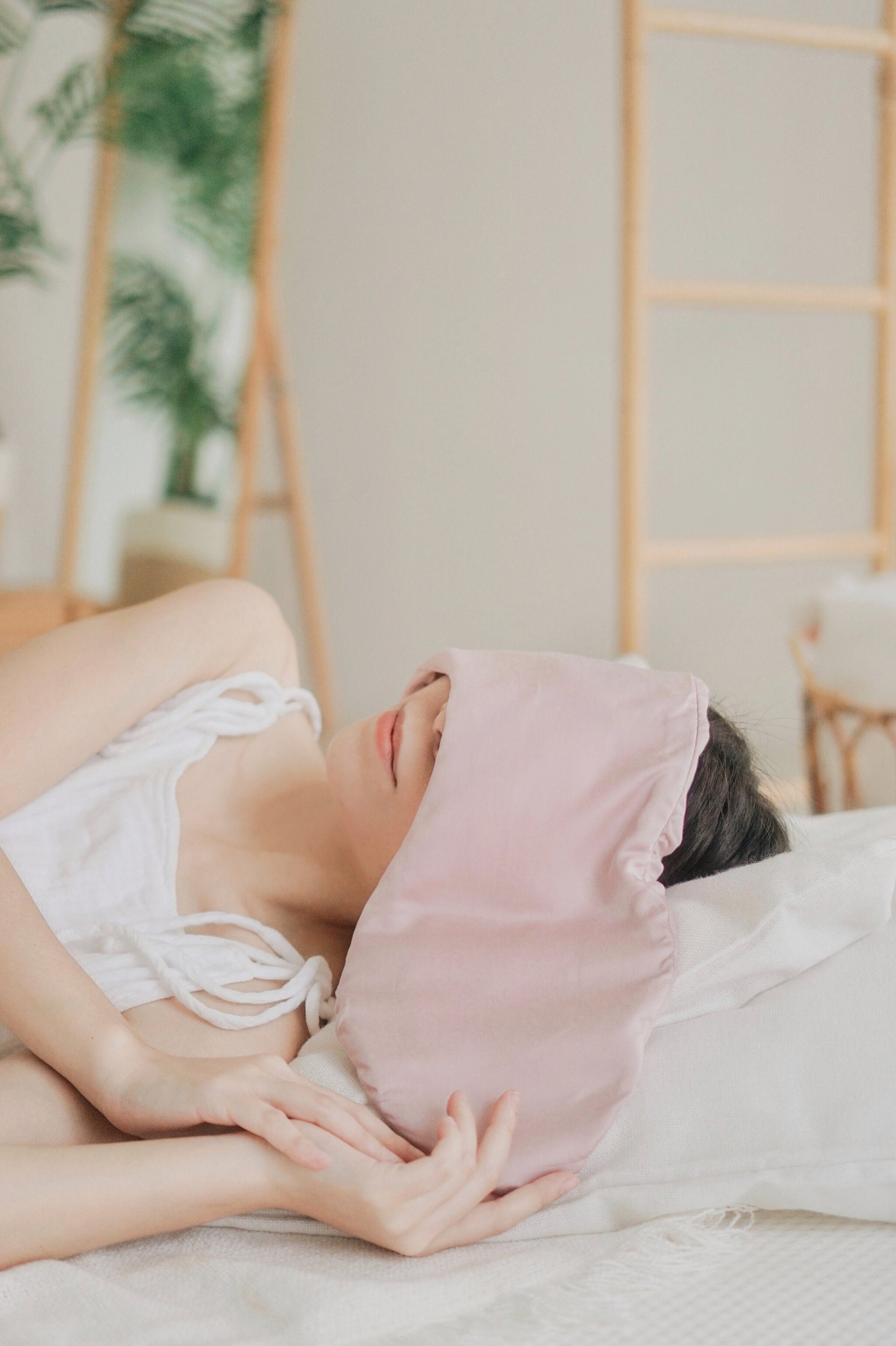 Gravity Weighted Sleep Mask - cpap.com