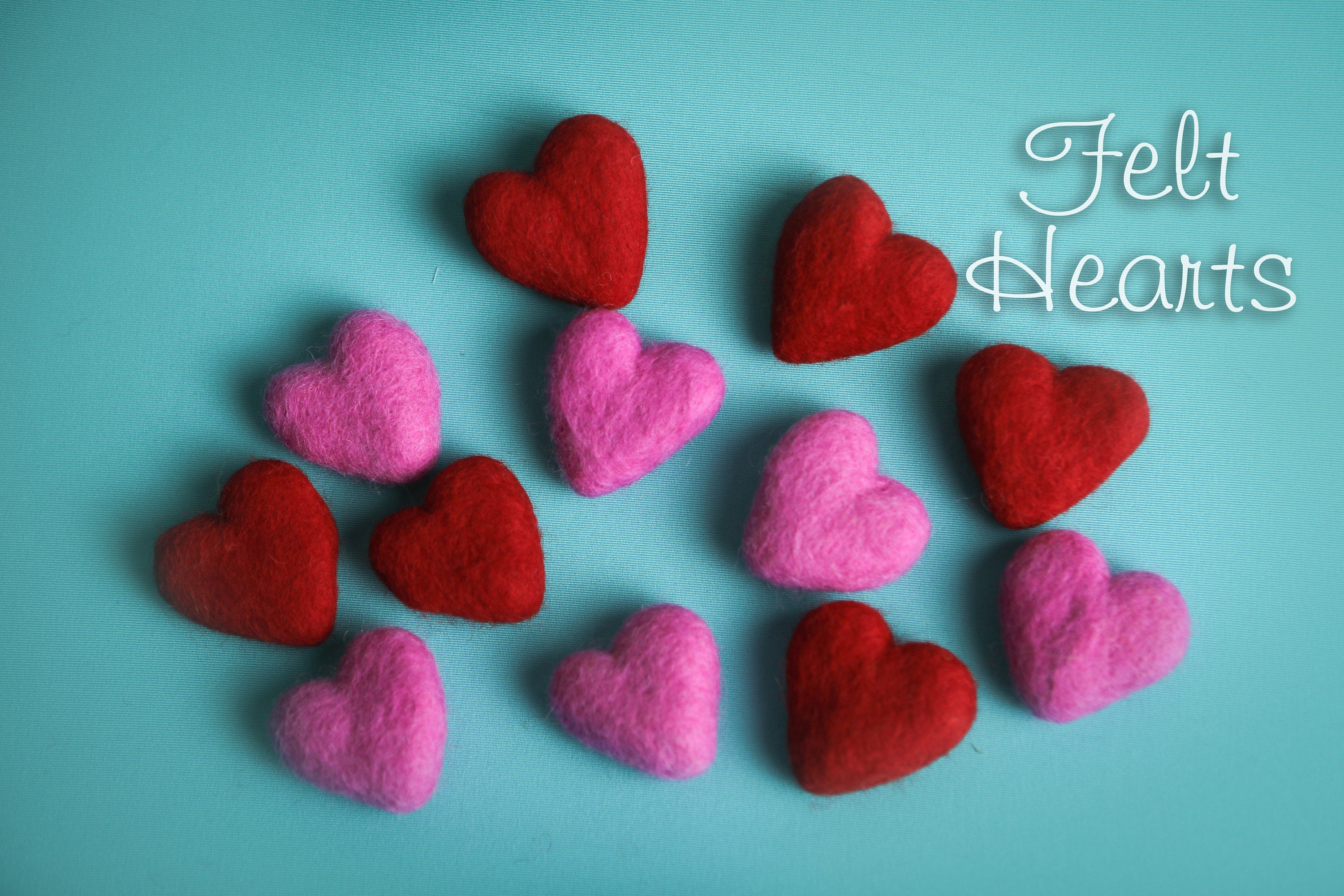 Light Pink Solid Heart Felt Embellishment - Valentine Felt - Bow Center –  Pip Supply
