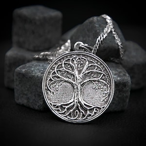 Viking Tree Necklace – Yggdrasil Pendant – Scandinavian Life Tree Jewelry – Norse Mythology Symbol – Handmade Viking Pendant