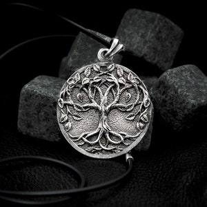 Yggdrasil Tree Pendant - Viking Tree Necklace - Scandinavian Life Tree Necklace