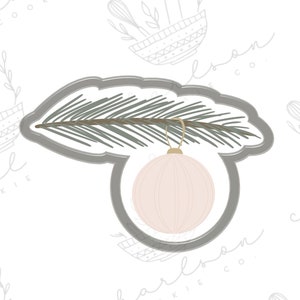 Hanging ornament cookie cutter (sweetdeespatisserie)