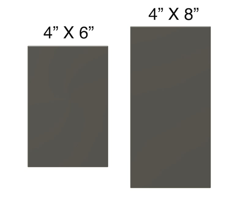 Puede incluir: Dos piezas rectangulares de tela gris oscuro. La pieza m&aacute;s grande est&aacute; etiquetada como "4" x "8" y la pieza m&aacute;s peque&ntilde;a est&aacute; etiquetada como "4" x "6".