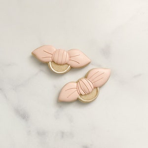 Hair bow cookie cutter