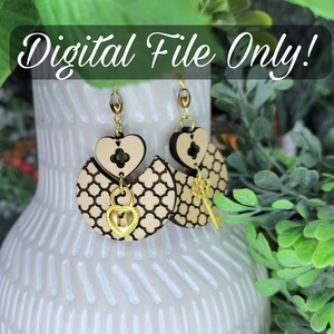 Earring SVG File - Earring Cut File - Quatrefoil Pattern Earring Design - Glowforge Files - Jewelry SVG