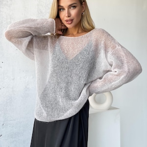 Alpaca sweater light gray pullover, hand knit lightweight knitwear stylish sweater for fall and spring, great gift for alpaca sweater fans