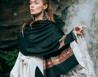 Black Shawl, Handwoven shawl, Merino wool shawl 75X200cm, Hippy shawl, ethnic shawl, unique shawl, original shawl, wool scarf, indian shawl