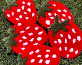 Tufted Strawberry Wall Hanging Mug Rug