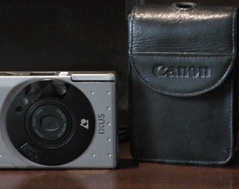 Canon IXUS II Compact Digital Camera APS film with original case