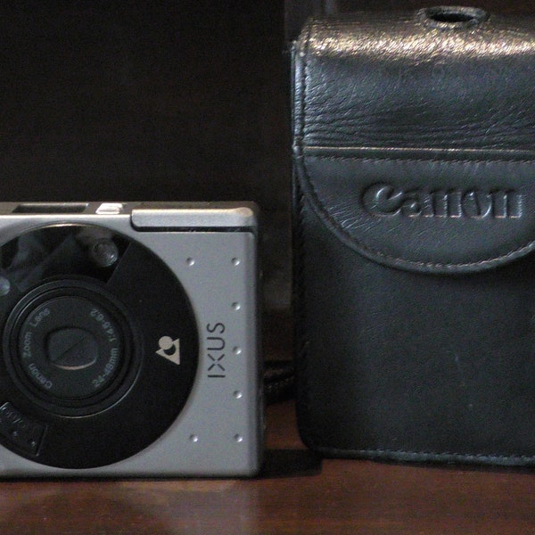 Canon IXUS II Compact Digital Camera APS film with original case