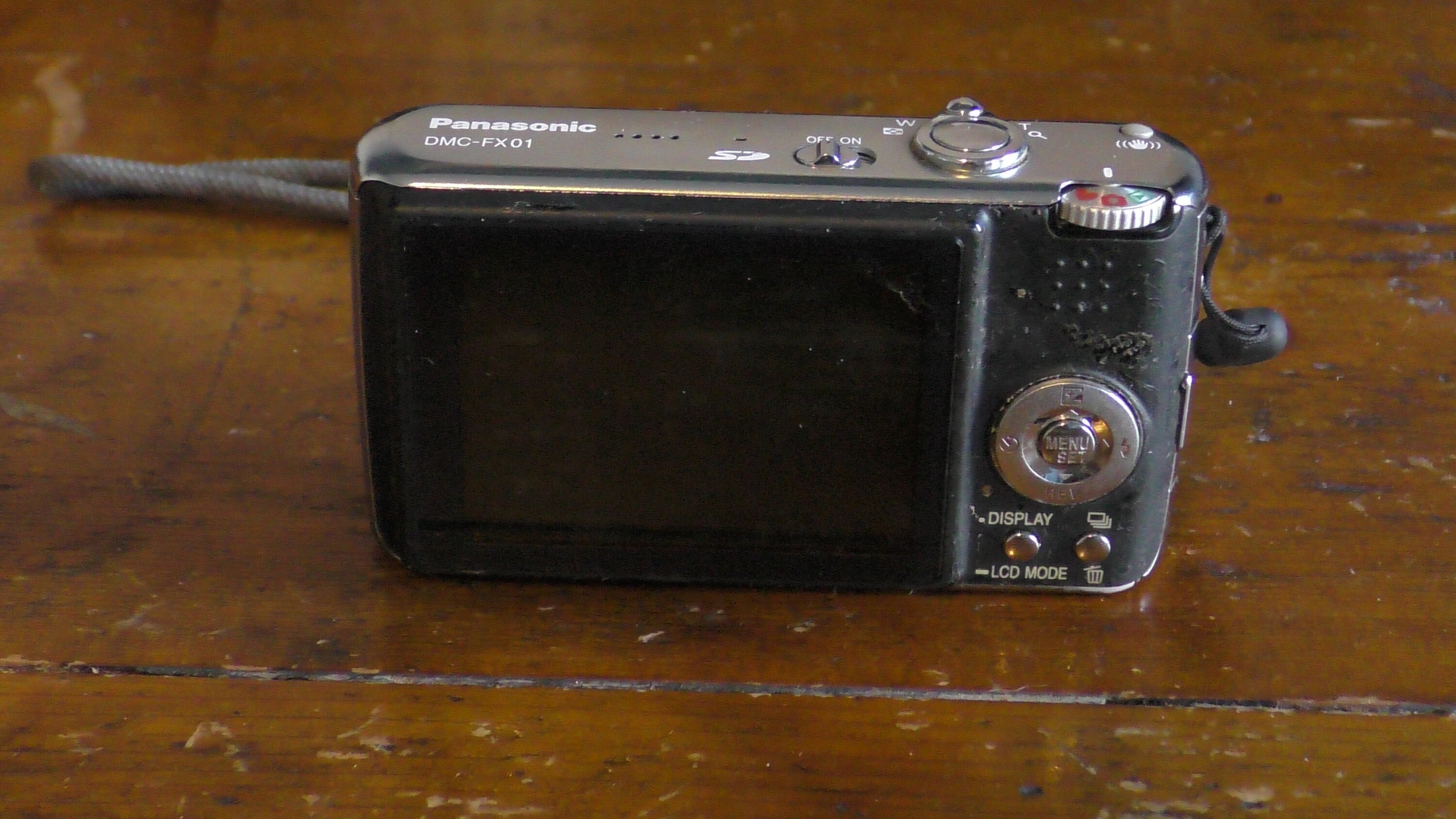 品数豊富！ Lumix Panasonic Dmc-fx01 Battery Box, With Camera Fxo1 デジタルカメラ