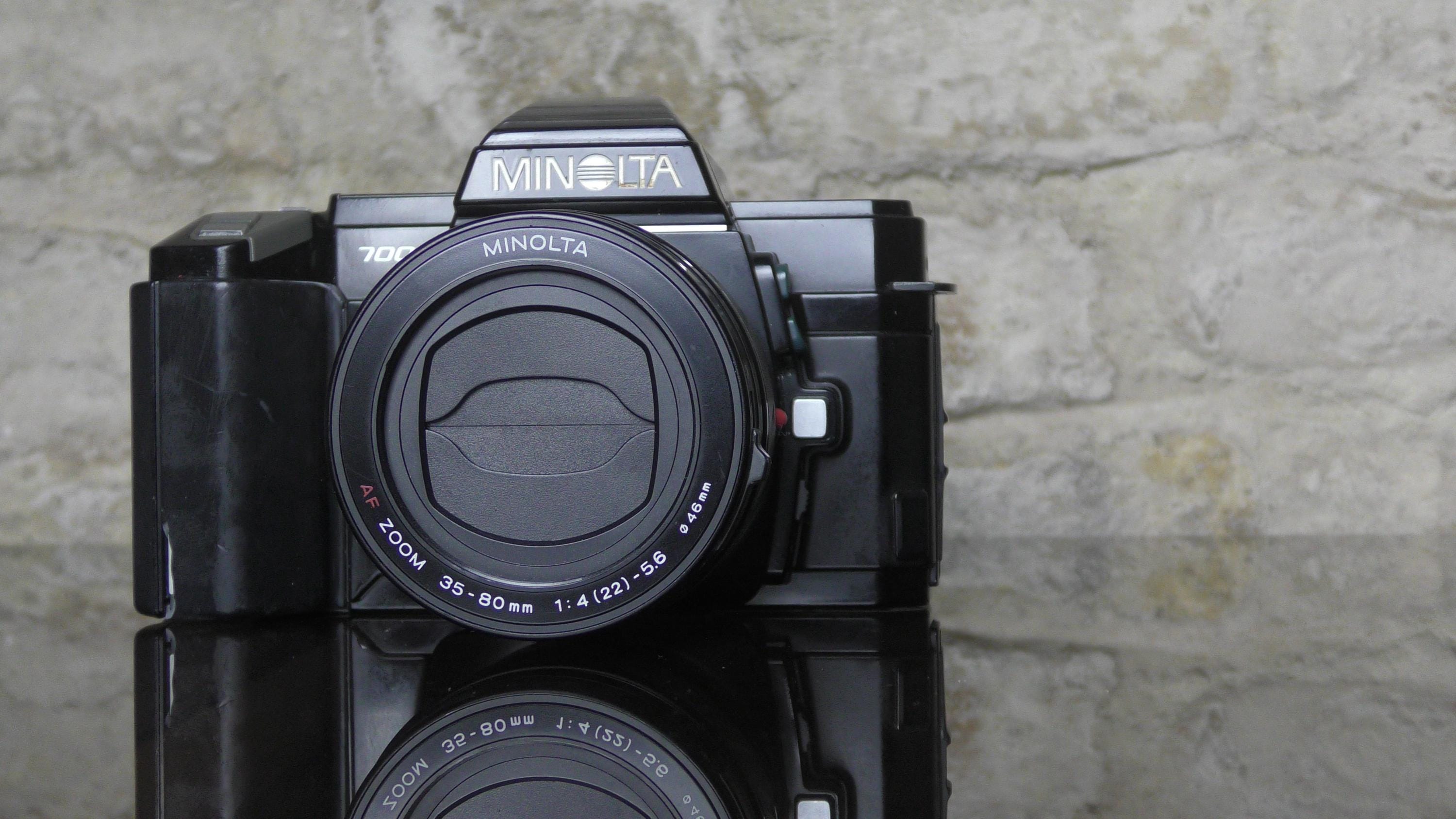 Minolta 9000 (Maxxum) – Boîtier Argentique – Argenté – Révisé