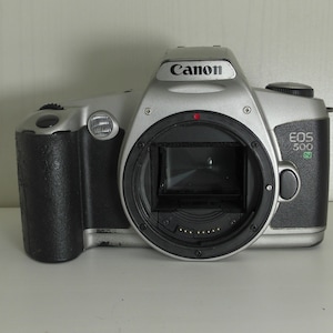 Canon eos 500N 500n 135 analogue SLR for roll body only working tested image 1