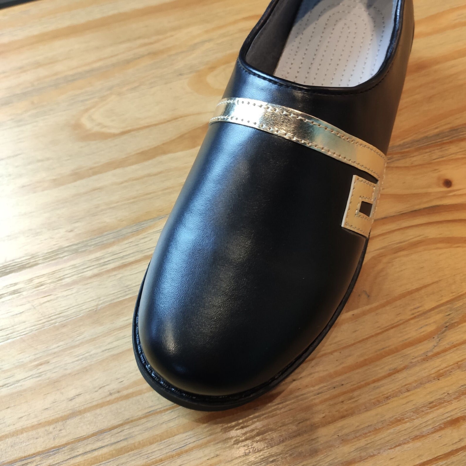 zhuanglin shoes