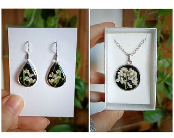 Alyssum Flowers in resin Jewelry Set, Drop Earrings & Necklace Pendant with Real dried Flowers, Gold Leaf jewelry, Floral Gift Idea for her