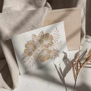 Flor de petúnia com mapa vintage Fine Art Giclée Print, decoração para amantes de viagens, arte de parede inspirada em viagens, impressão de arte em papel recortado, impressão de arte de mapa