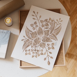 Impresión artística giclée de flor de lirio: mapa vintage recortado en papel para decoración de pared