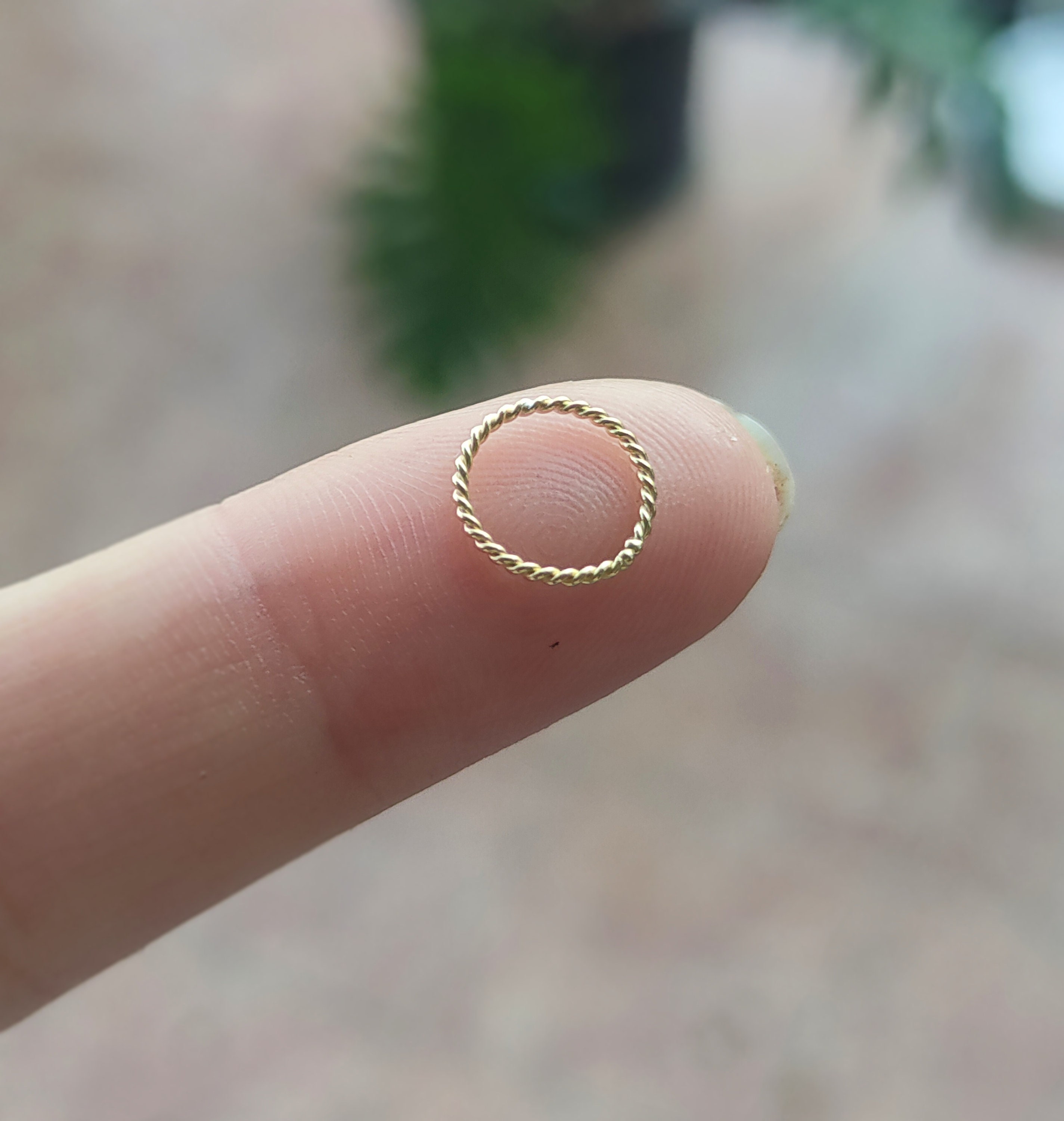 GOLDtutu 14K Gold Simple Nose Hoop Ring for Men and Women, Small Nose  Piercings, Au585, kj468