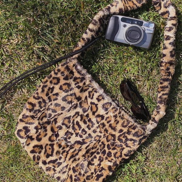 Cheetah faux fur bag