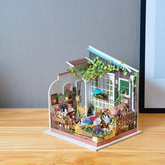 Rolife Sakura Densya DIY Book Nook Stories Wooden Miniature Doll House for  Gift