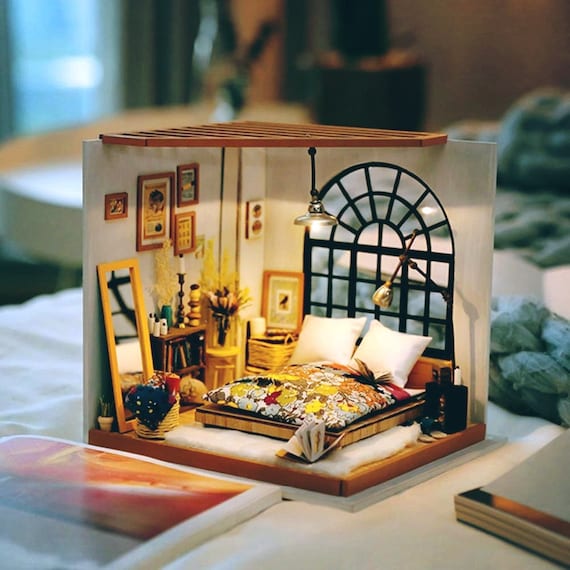 Rolife DIY Miniature Dollhouse Kit Craft Kit for Adults to Build