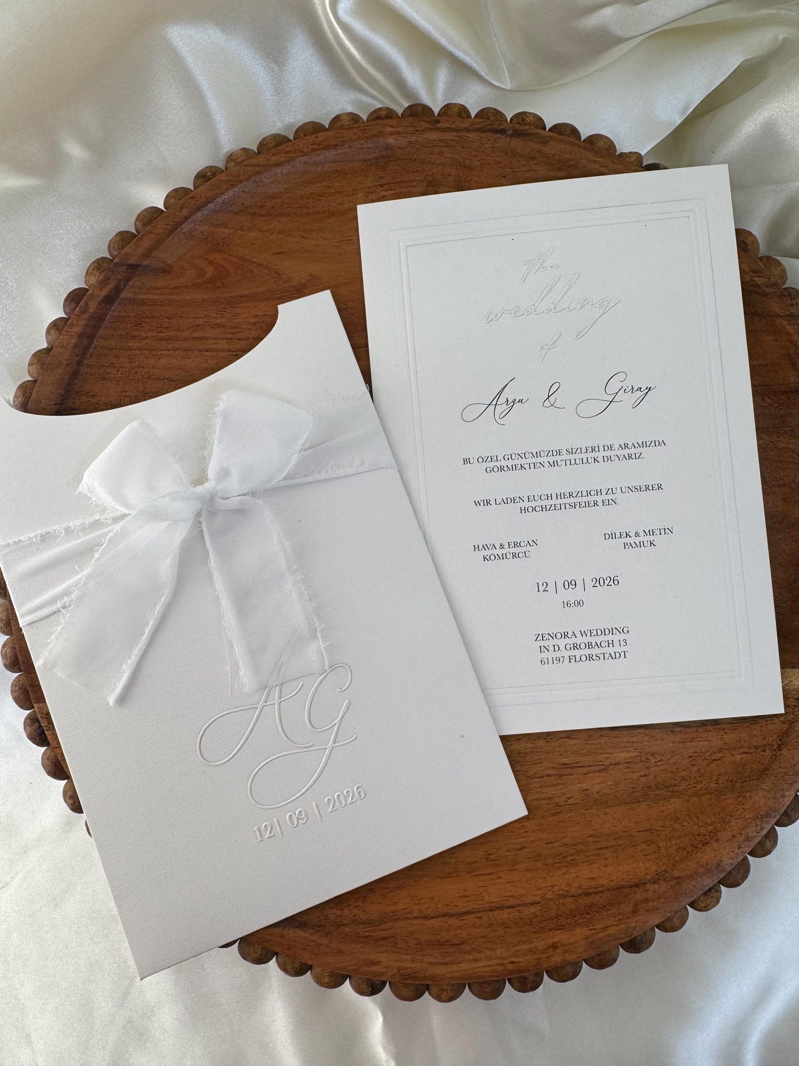 Elegant Wedding Invitation | Minimalist Design | Invitation With Bow Elegant Wedding Invitation | Minimalist Design | Invitation With Bow