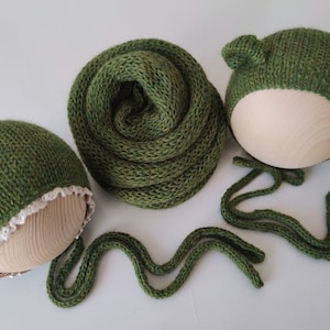 Newborn photography prop Alpaca knit wrap Long size knit newborn wrap Knit ties bonnet 51 colours Knit wrap bonnet set photo prop Green wrap