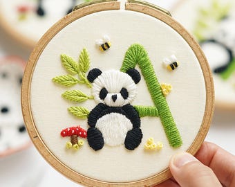 パンダのアルファベット手刺繍パターン：初心者向けPDF＋動画 - Etsy 日本