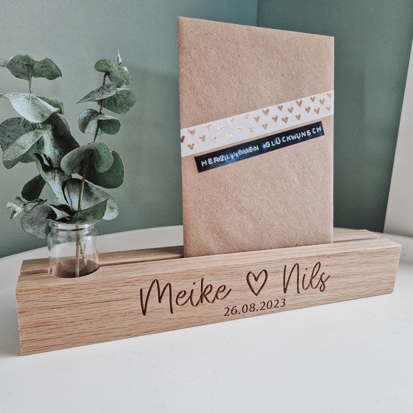 Wedding gift: Personalized oak card holder with engraving and small vase