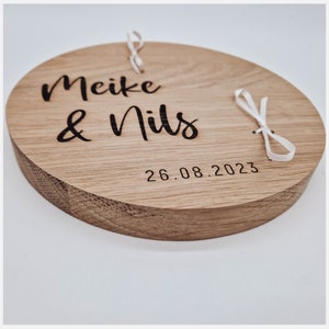 Ringkissen aus Holz personalisiertes Ringbrett aus Eiche Ringscheibe Bild 5