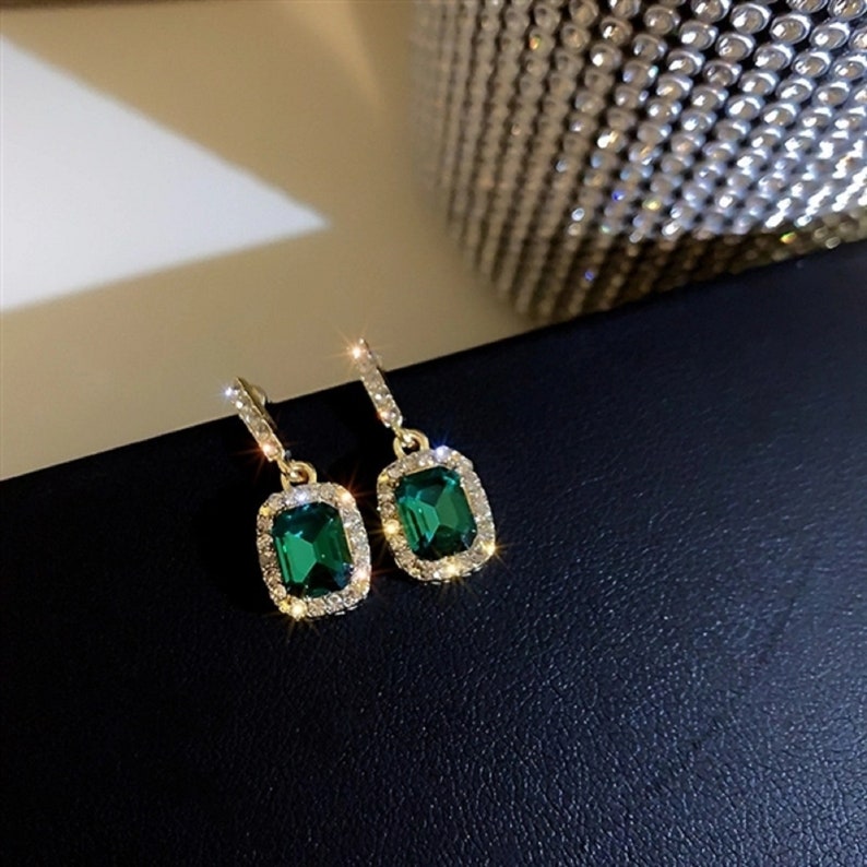 Green Emerald Vintage earrings; Glamour OFFicial mail order earrings Party Oklahoma City Mall