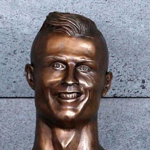 Drôle de statue de Cristiano Ronaldo imprimée en 3D | Cadeau de Noël | CHÈVRE | Cadeau drôle | Cadeau de Noël | Cadeau pour elle | Cadeau pour lui