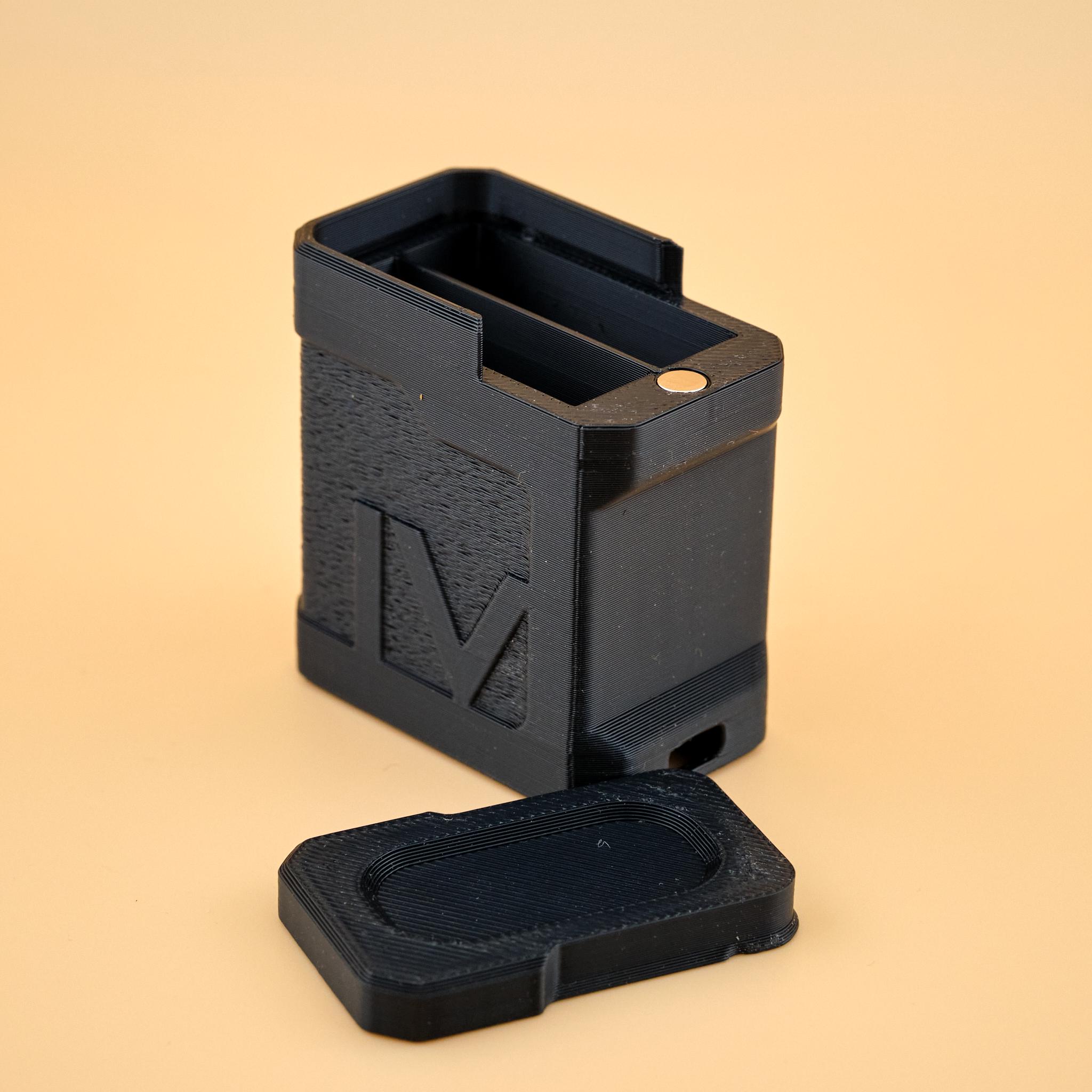 Ricoh GR IV - Dual Battery Holder With Magnetic Lock
