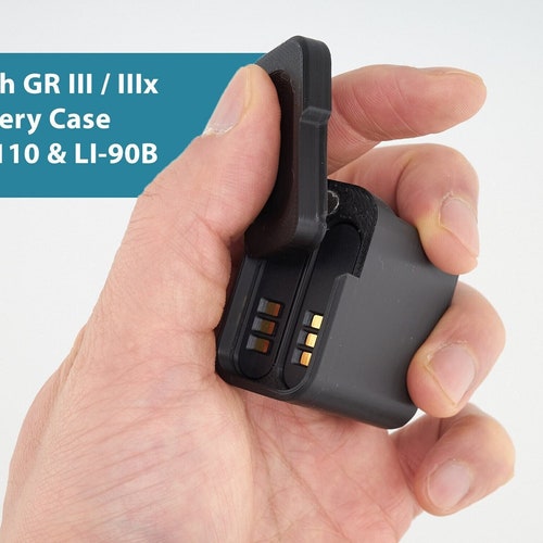 Ricoh GR III / Iiix - Dual Battery Holder With Magnetic Lock