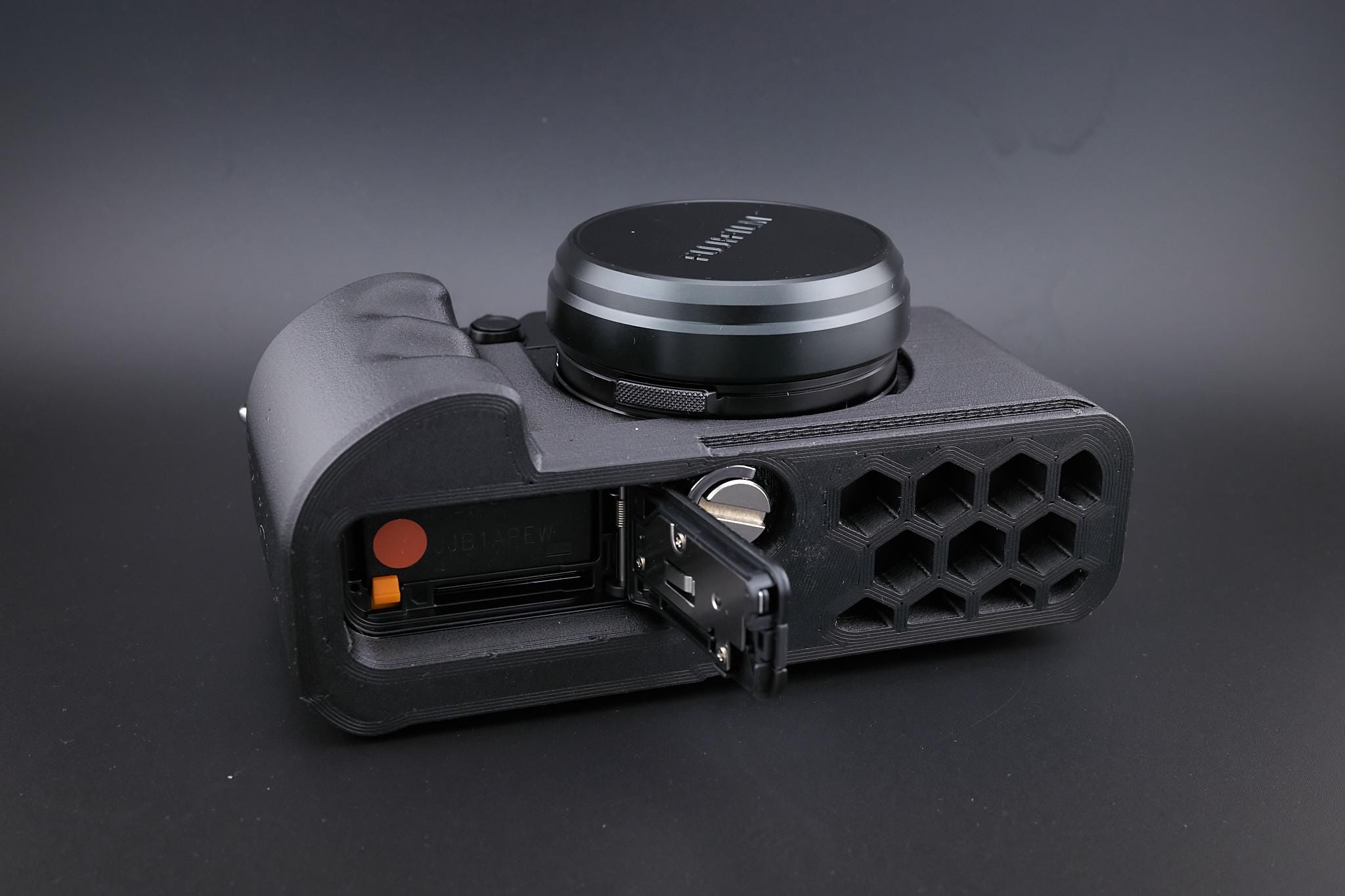 Fujifilm X100VI Hidden Screen Grip Case | X-pro3 Style Camera Case