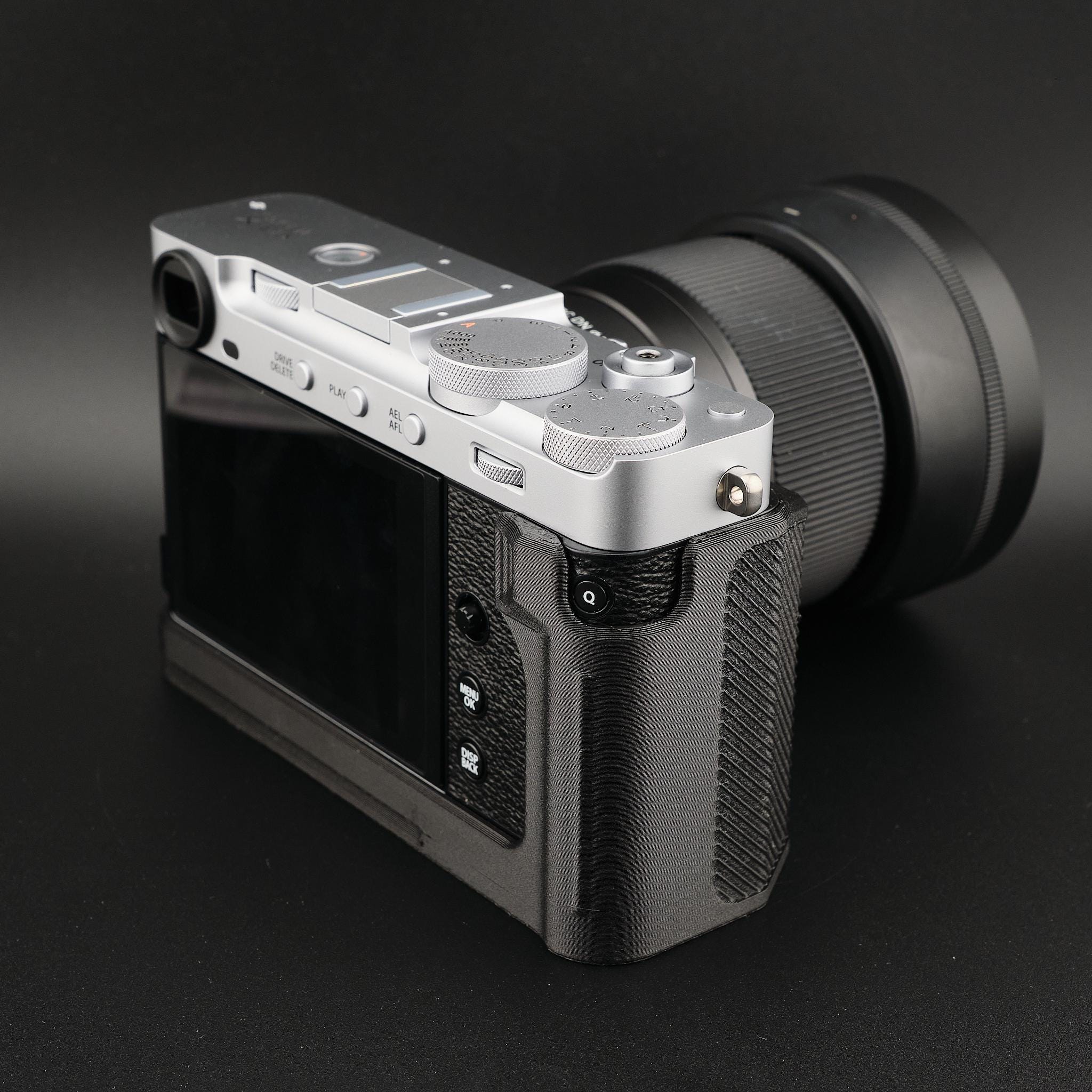 富士フイルム X-E5 ハンドグリップ（サムレスト＆エアタグスロット付き