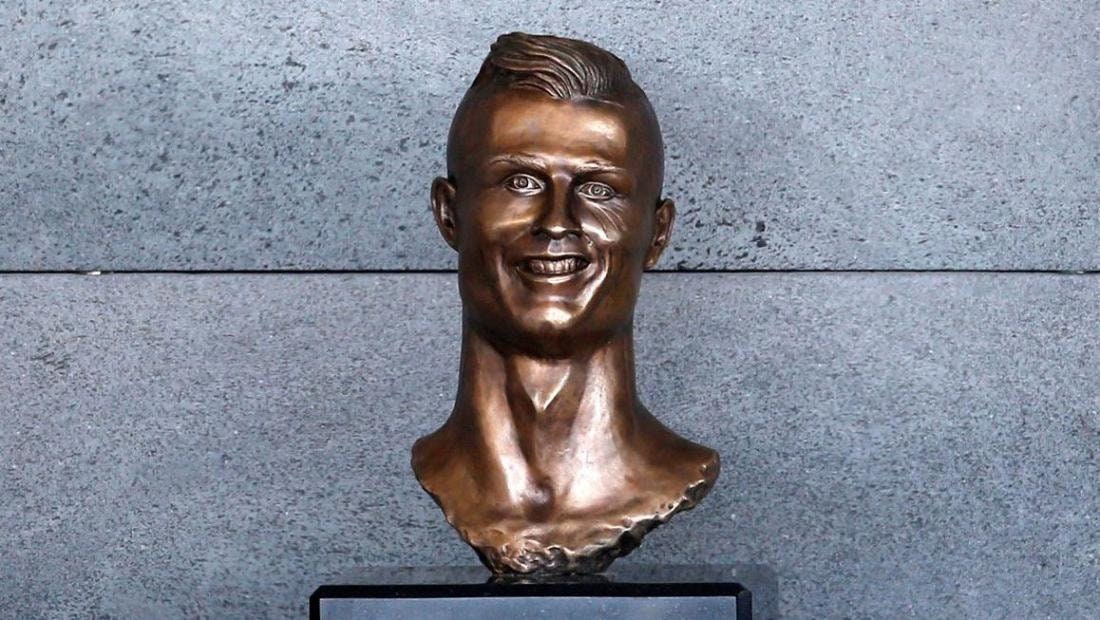 Funny Cristiano Ronaldo Statue 3D Printed  | GOAT | Funny gift | New Year Gift | Gift for her | Gift for him | Father's Day