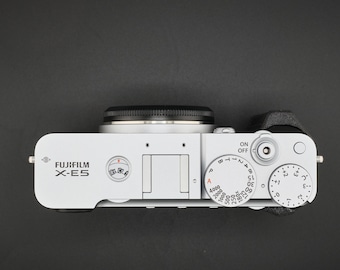 富士フイルム X-E5 ハンドグリップ（サムレスト＆エアタグスロット付き