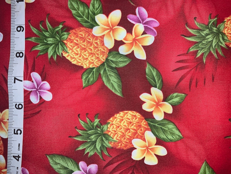 Fat Quarter Cut to Order 100/% Cotton Hawaii Plumeria and Pineapple Fabric on Red