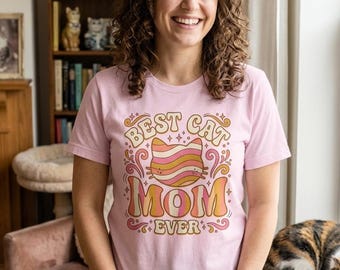 Best Cat Mom Ever T-Shirt Retro Cat Illustration Vintage Style Mom Graphic Tee