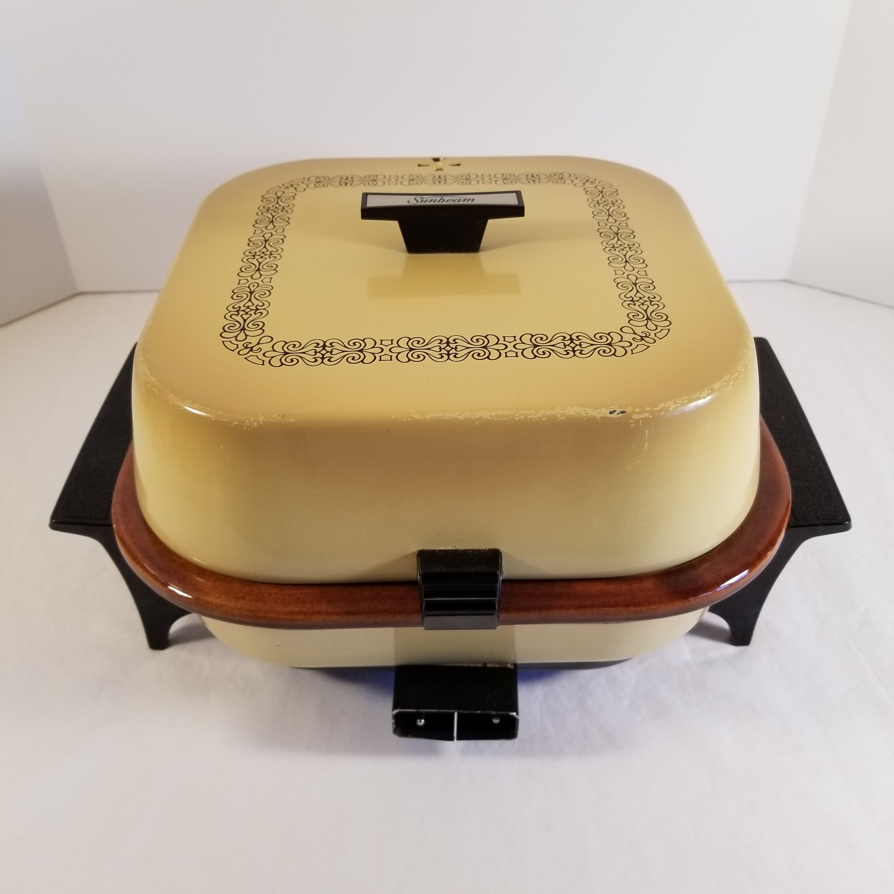 70s Yellow West Bend Electric Skillet, Electric Frying Pan, Mid Century  Electric Skillet, Vintage Frying Pan, Vintage Electric Frying Pan