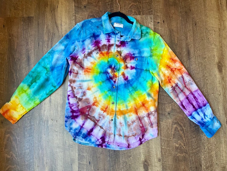 Regular Fit Long Sleeve Shirt - Spiral Bubbles